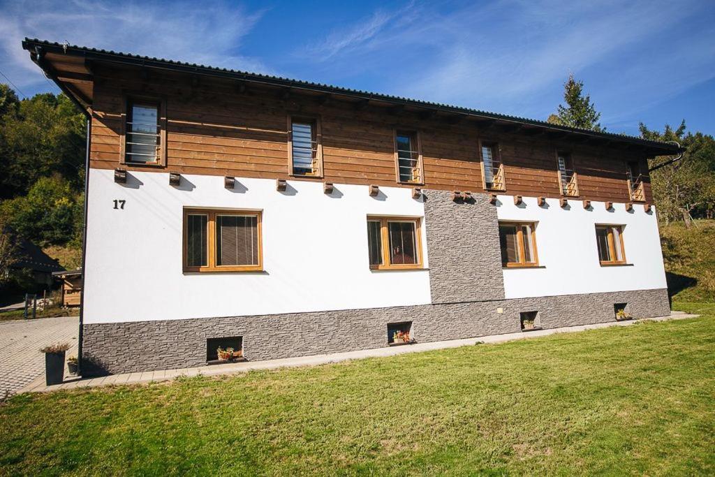 Apartmany Pri Jaskyni - Bystrá Buitenkant foto